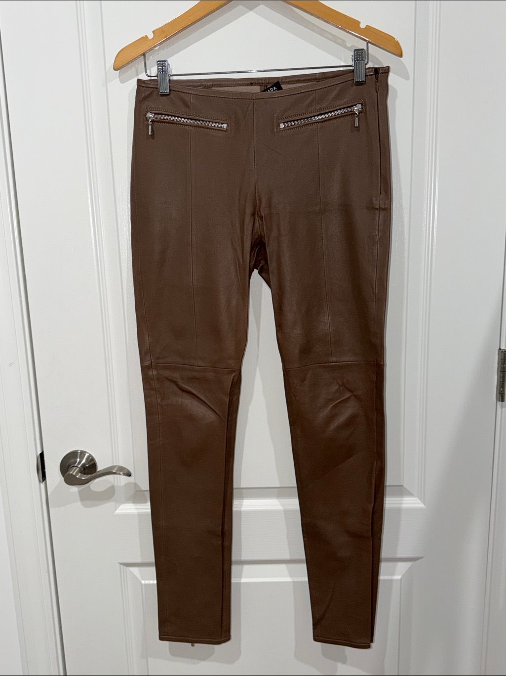 Luxurious Escada 100% Lamb Leather Pants Rich Brown Zipper Detail 38/6 Vintage